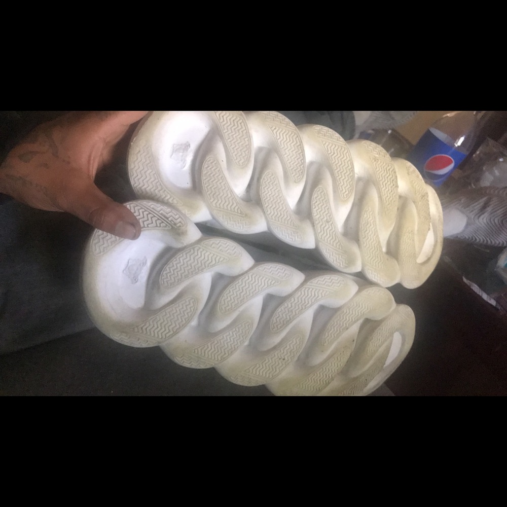 Versace Chain Reaction - Picture 3 of 4